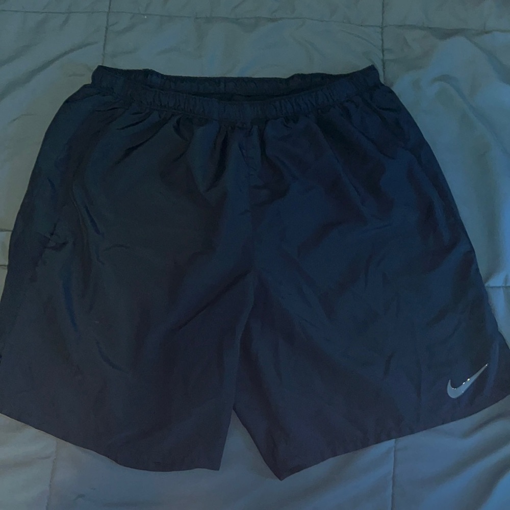 Mens Nike dri-fit running shorts size: medium